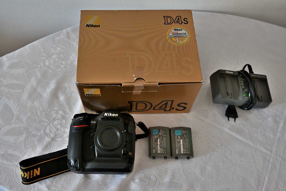Aparat foto Nikon d4s