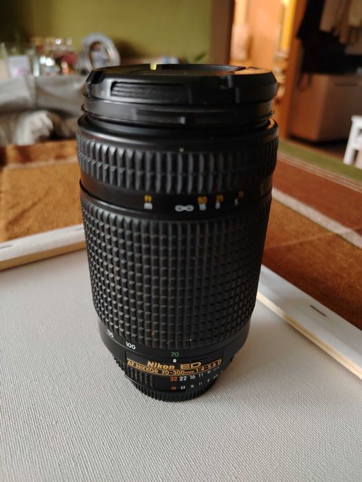 AF Nikkor 70-300 f4+5.6 D ED