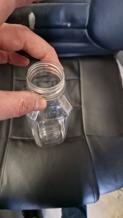 Шишенца 500 мл., разграфени през 100 мл.