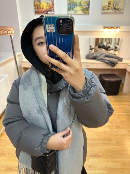 Продам зимнюю куртку