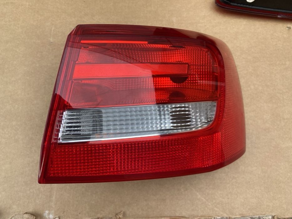 Десен Стоп Audi a6 Avant c7 4g Ауди А6 оригинален 4g9945096