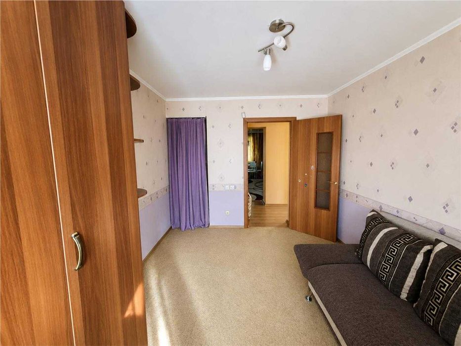 Продам 3 комн квартиру студию, на востоке