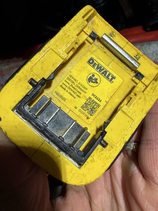 Pendular dewalt dcs335