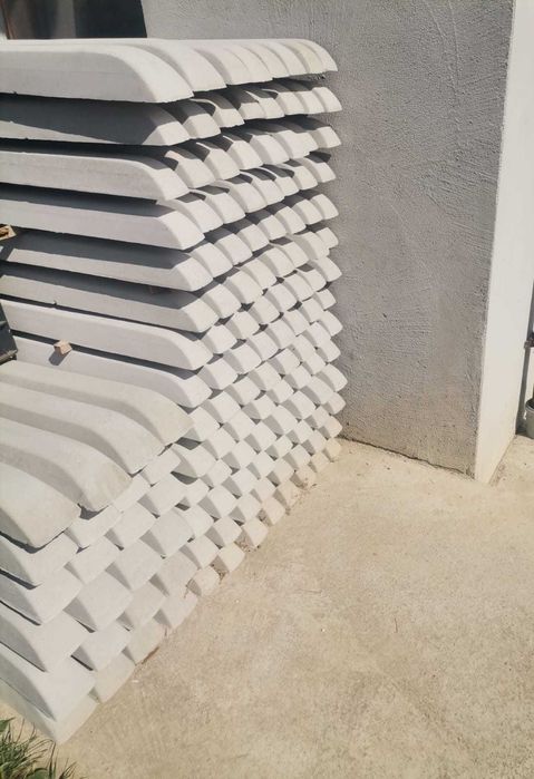 stalpi de gard sau vie