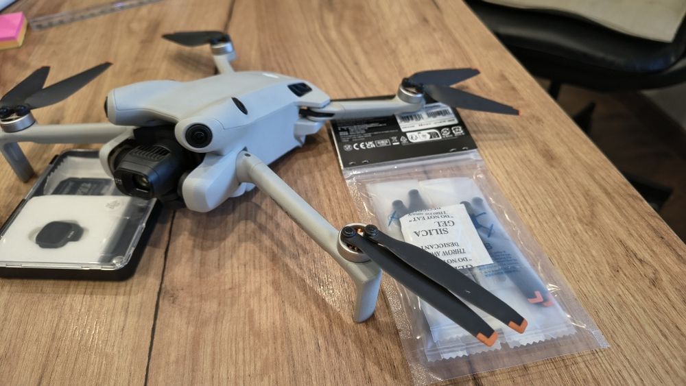 DJI mini 4 pro дрон