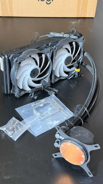 MSI MAG CORELIQUID 240R – AIO водно охлаждане за PC Процесор LGA1700