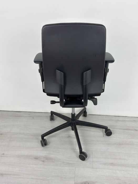 Ергономичен офис стол INTERSTUHL внос от германия