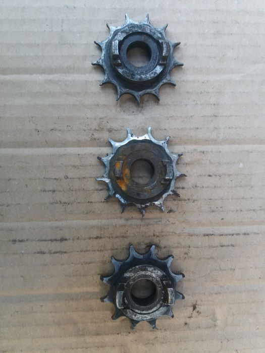 Pinion transmisie Jawa Babetta 207 sau 210