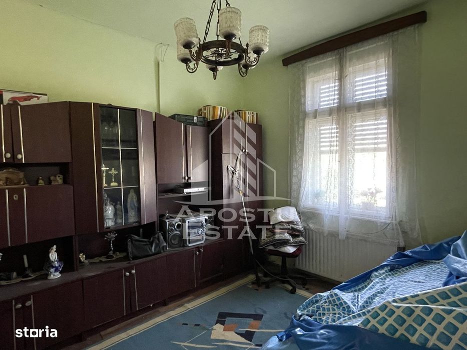 Casa individuala de vanzare Centrul Comercial Alfa Dambovita
