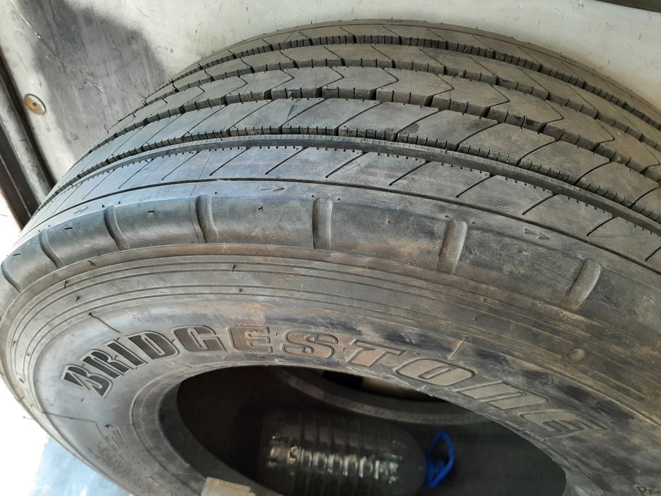 Продам резину 305*70 R19.5