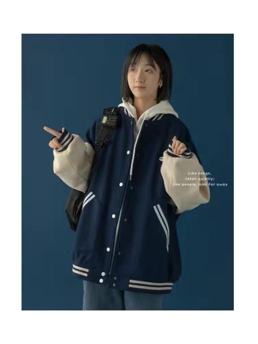 Продам бомбер, темно синий