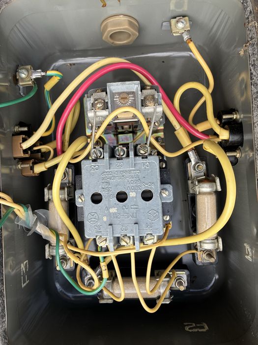 Продам Пускатель Советский