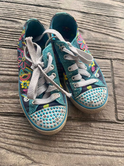 tenesi Skechers cu lumini, superbi, marimea 32