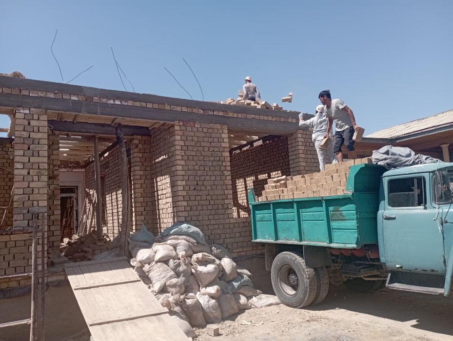 Xom va pishkan g'isht