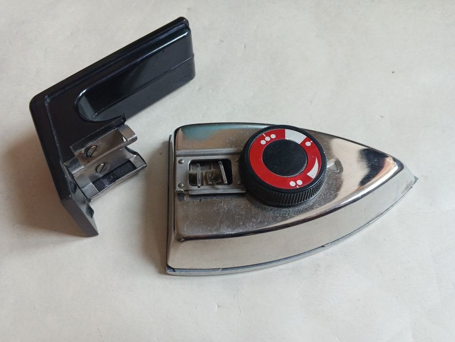 Утюг маленький на запчасти