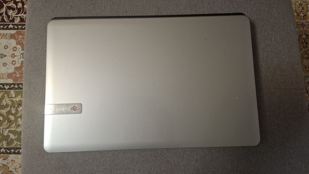 Ноутбук фирмы pb