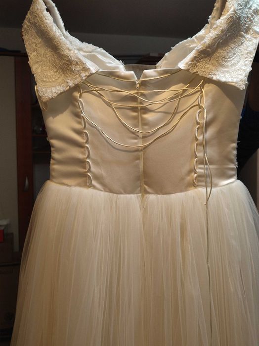 Vând rochie de mireasa