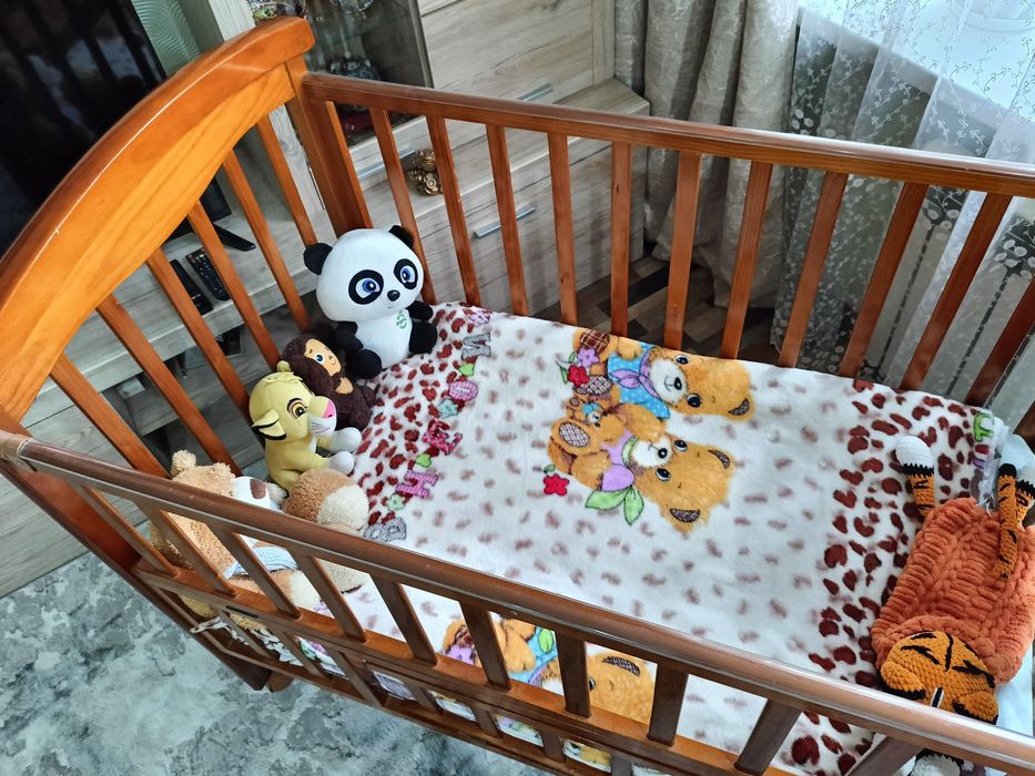 Продам манеж в хорошем состоянии