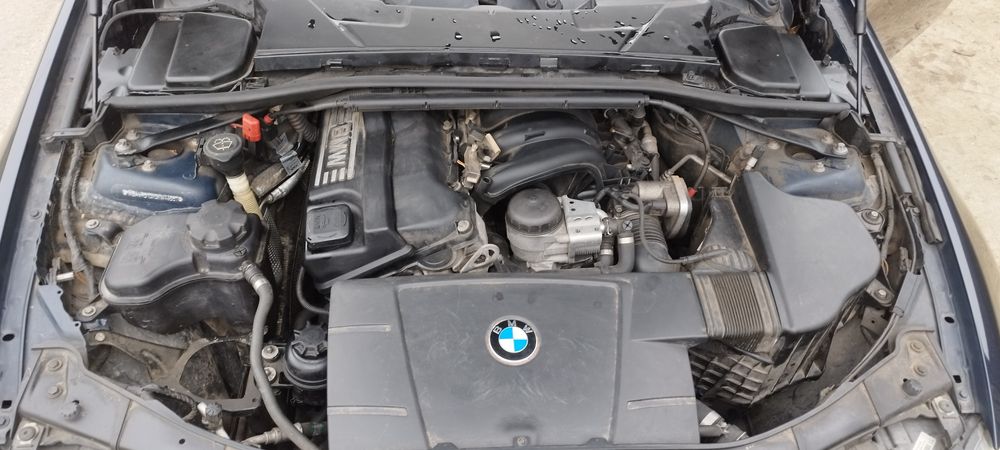 BMW E91 318 Business line 2007 година