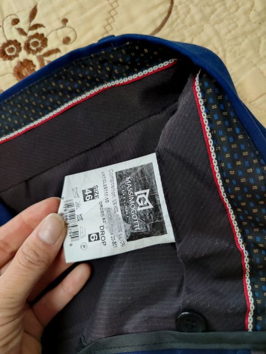 Продам брюки для мальчиков