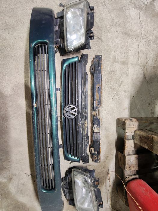 Косая морда Фольксваген Т4.