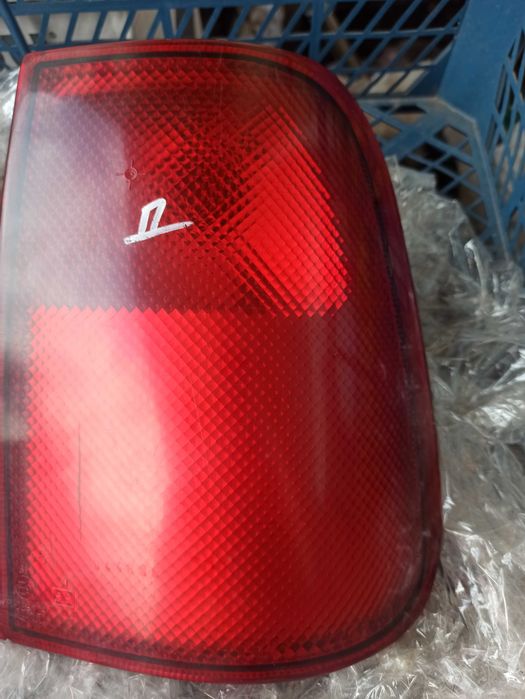 Оригинални стопове нисан терано 2 ляв и десен nissan terrano II