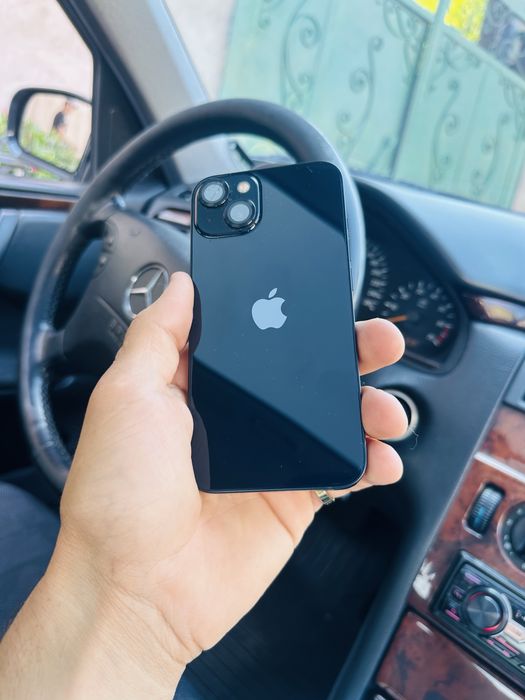 Iphone 13 в хорошем состояний