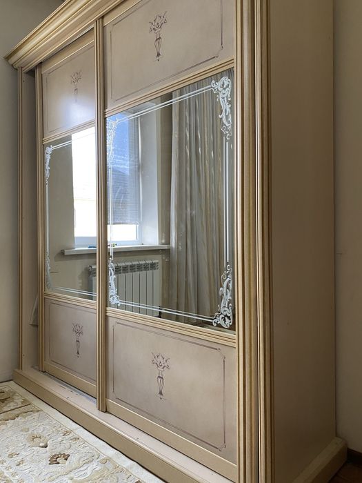 Гарнитур спальный