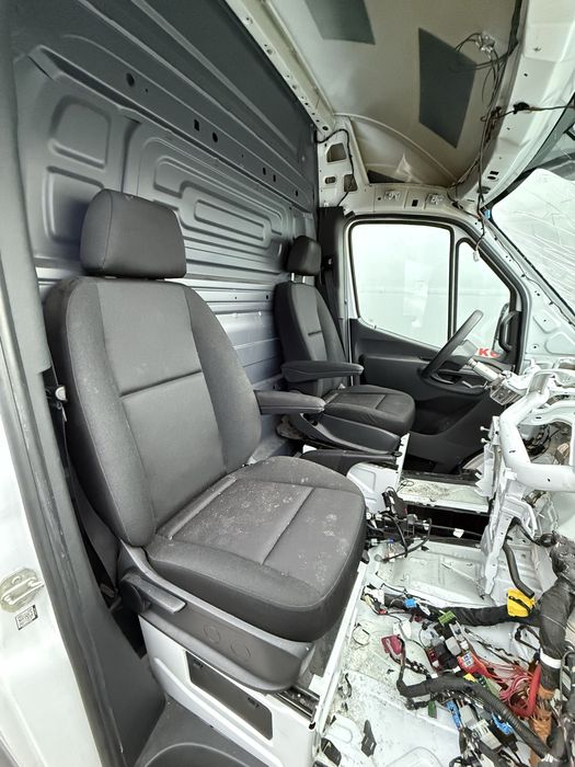 На Части w907 Мерцедес Спринтер 315cdi 2022г.
