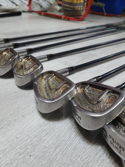 Продаю элитный комплект гольфа Honma Twin Marks+Драйвер Titanium,сумка