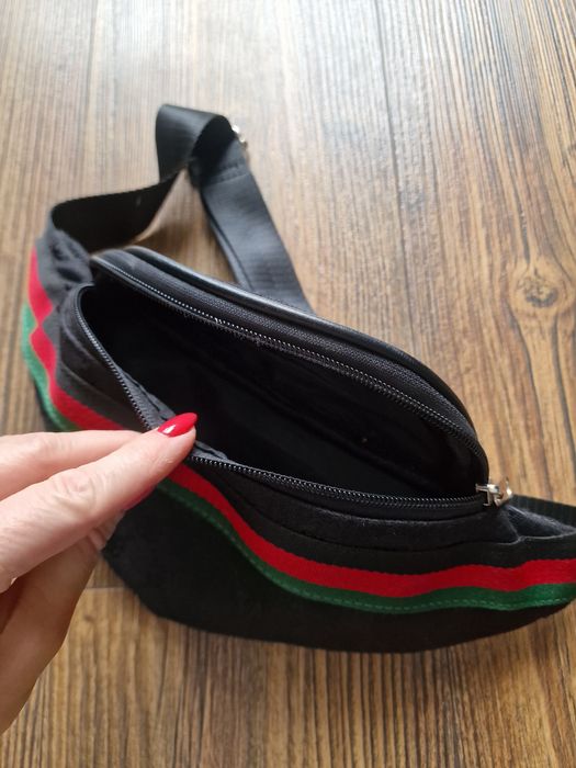 Страхотна мъжка малка чанта  , малък размер