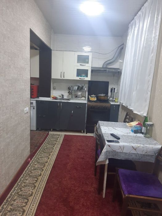 Qoraqamish 2.4 uy sotiladi 3 xona