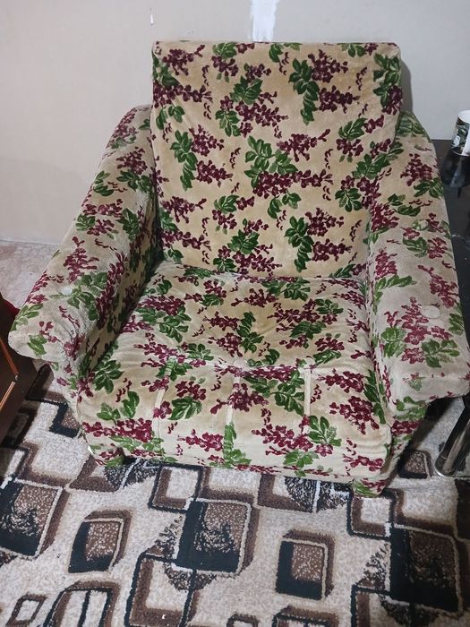 Срочно диван кресло