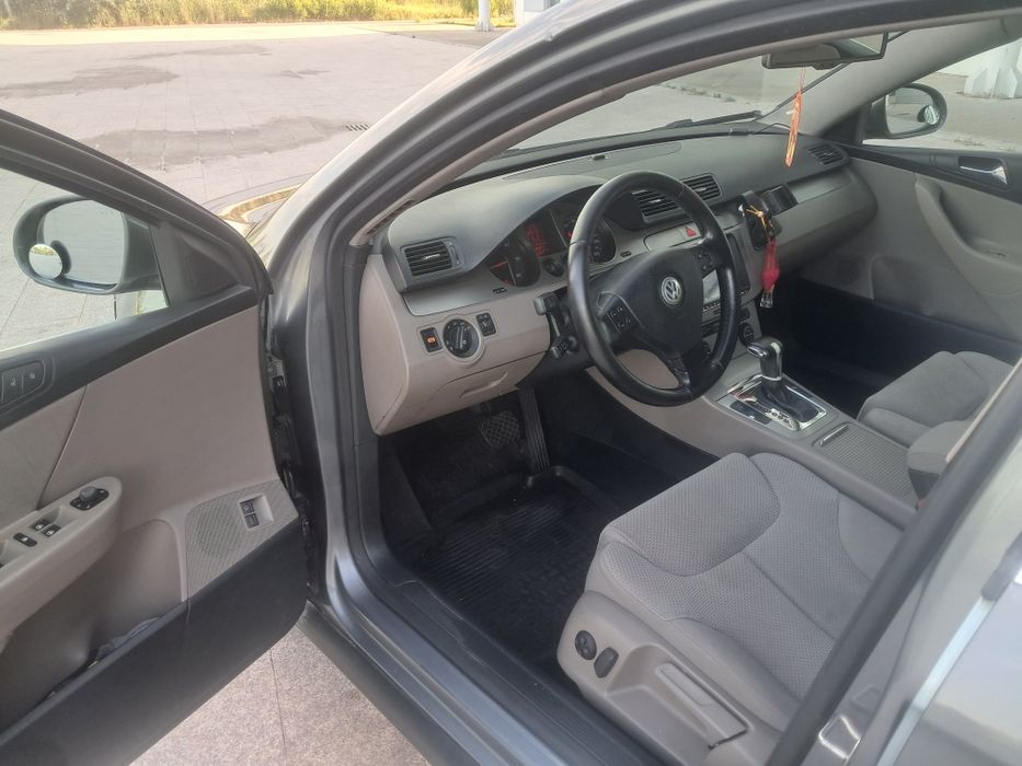 De vânzare Volkswagen Passat Model B6 Higline 2.0 TDI 140Cp Automat  DSG  An 2008