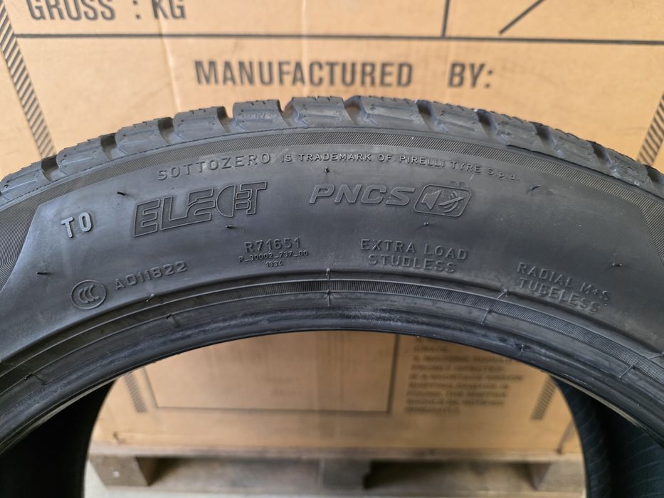 255/45/19 4бр.PIRELLI WINTER SOTTOZERO  3 -TO-EL-PNCS-rim protector