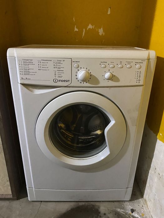 Стиральная машина Indesit