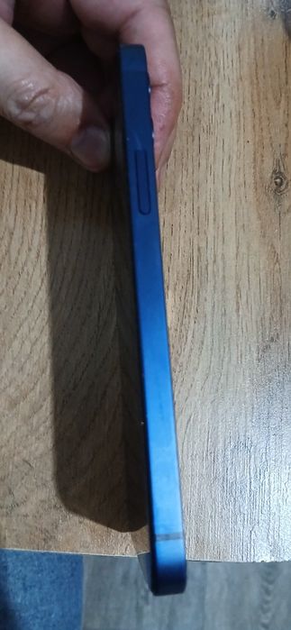 IPHONE 12 б/у в хорошем состоянии