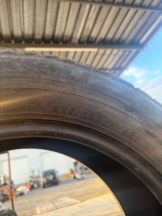 Зимни гуми BRIDGESTONE BLIZZAK 225/60 R17