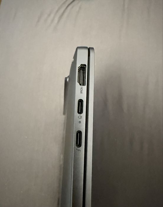 Laptop Lenovo Yoga Slim 6i