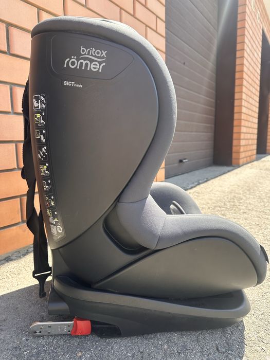 Автокресло Britax Römer TRIFIX² i-SIZE ISOFIX 76–105 см