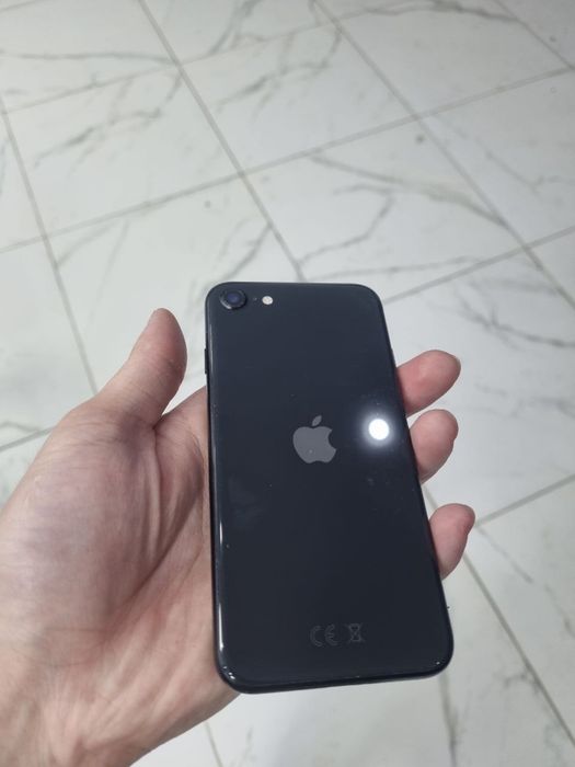 Samaung s21 и iphone 2020