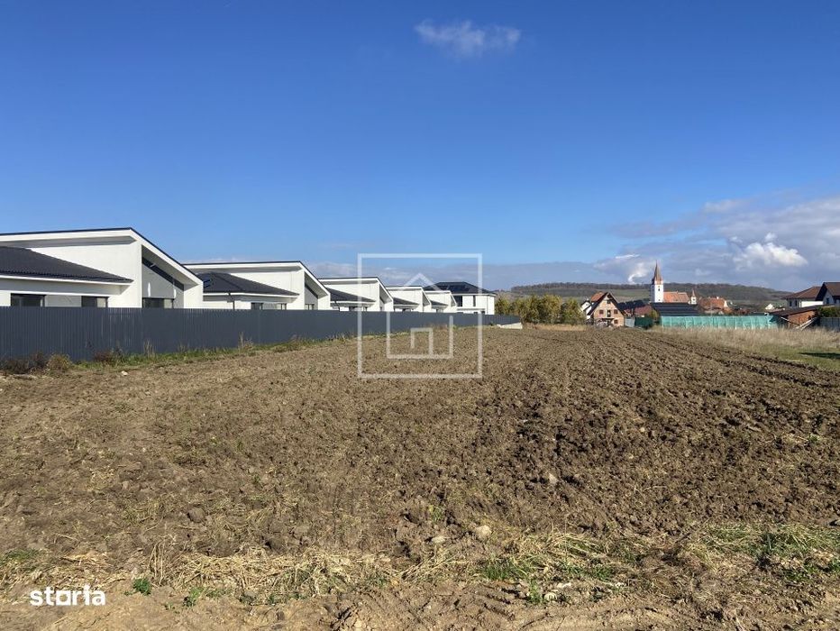 Teren intravilan pentru casa in Cristian cu PUZ