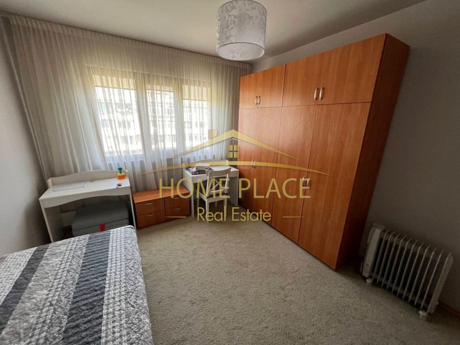 Тристаен апартамент в ж.к Чайка