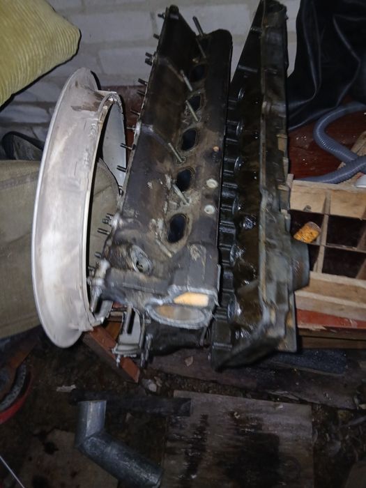 Автомобильные запчасти