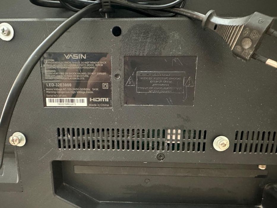 Телевизор Yasin в отличном состоянии