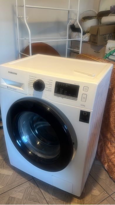 Продам стиральную машину