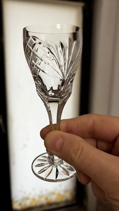 Pahare mici  cu picior, set de 6 bucati din cristal