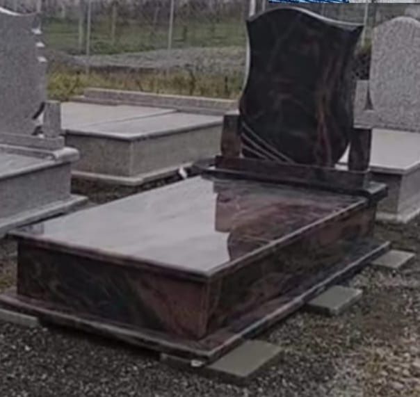 Monumente funerare/RAMSANYI