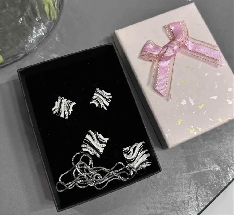 Набор серебро, серьги кольцо и колье