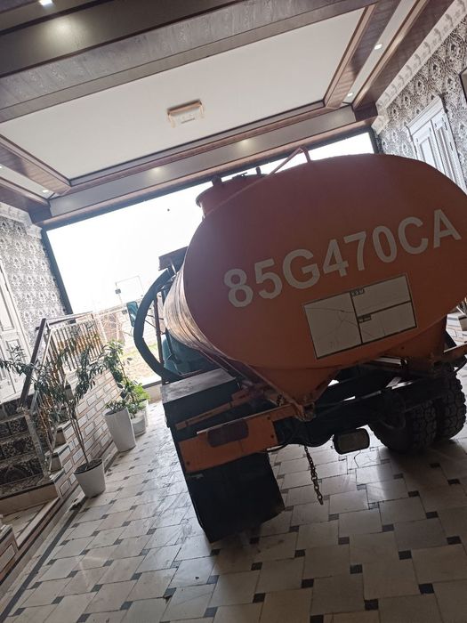 Benzavoz Gaz 53 sotiladi